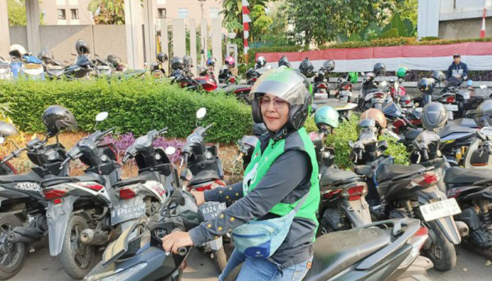 Nurul Aini, Pengemudi Ojek Online Penopang Keluarga