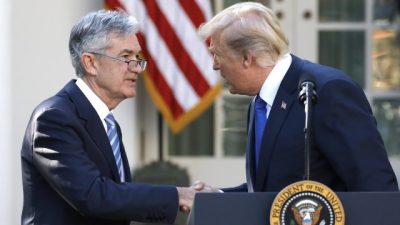 Pasar Saham AS Bergejolak Usai Trump Pecat Gubernur The Fed