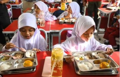NGO Desak Pemerintah Hentikan Program Makan Gratis