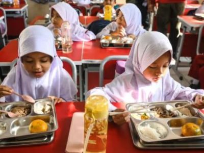 NGO Desak Pemerintah Hentikan Program Makan Gratis