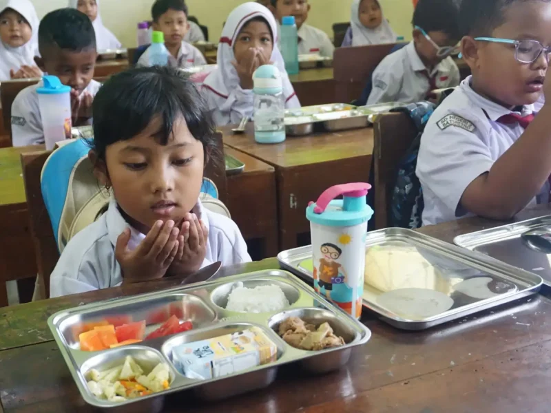 Krisis Dapur Sekolah Hambat Program Gizi Nasional Di Indonesia