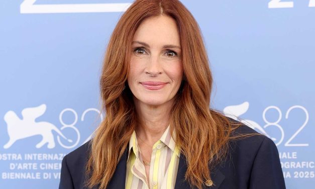 Julia Roberts Mencapai Puncak Ketenaran Yang Spektakuler