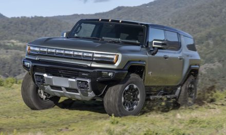 GMC Hummer EV Kendaraan Listrik Dengan Peforma Luar Biasa