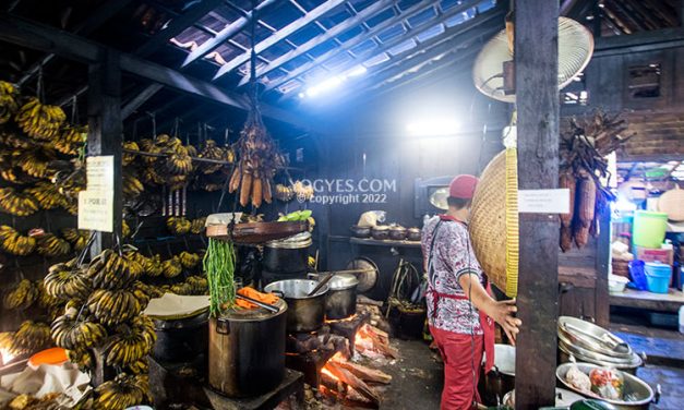 Wisata Kuliner Makanan Legendaris Malioboro