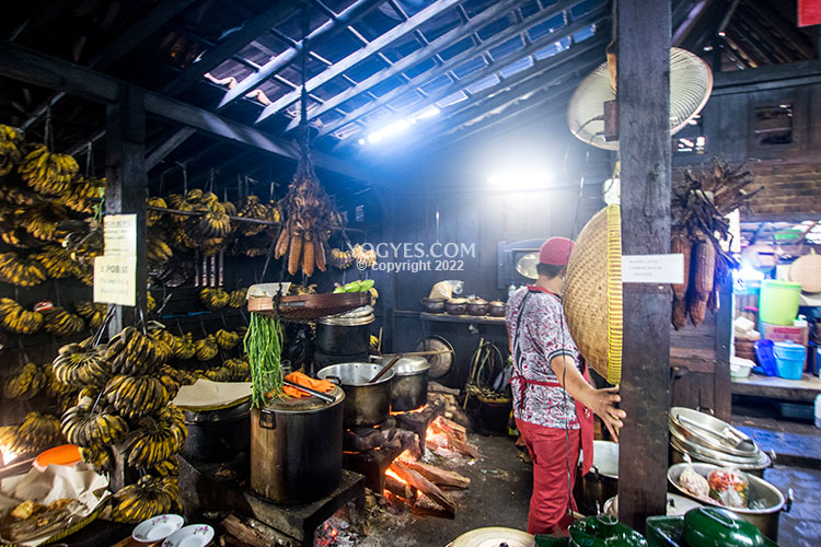 Wisata Kuliner Makanan Legendaris Malioboro